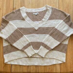 American Eagle Women’s V-Neck Sweater Oversized Cream and Brown Size M